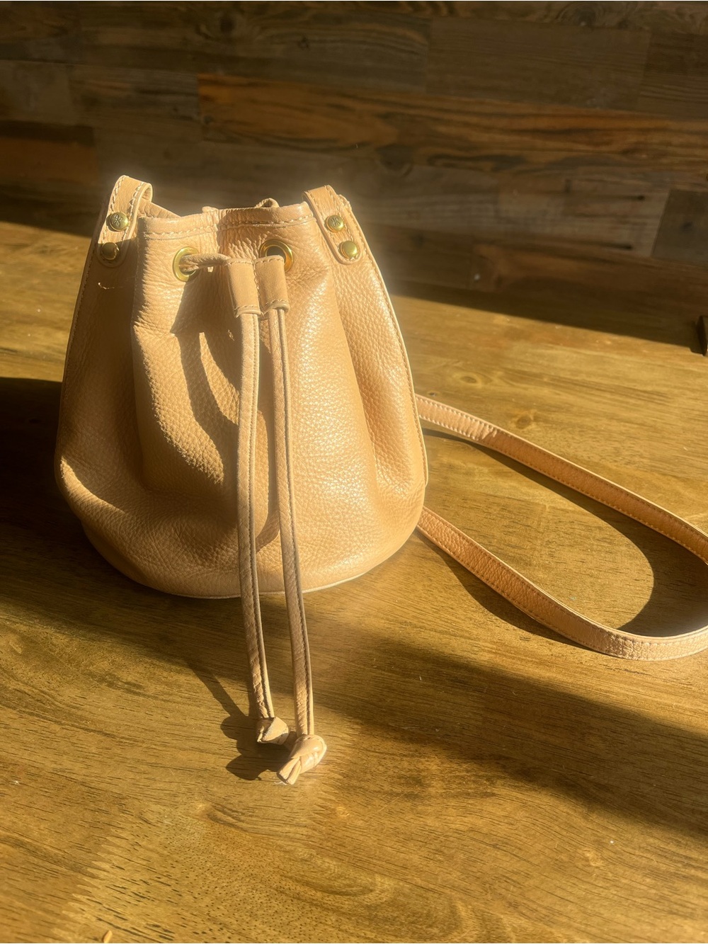 Hobo Pier Bucket Bag